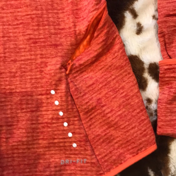 Nike long-sleeve half-zip Top - Picture 4 of 5